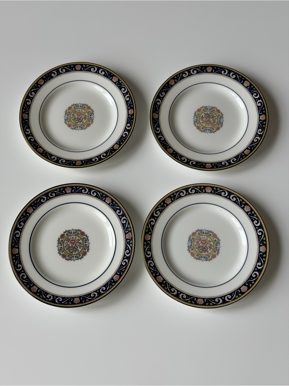 Wedgwood England Runnymede 6” Bread & Butter Plates Dark Blue - Set Of 4